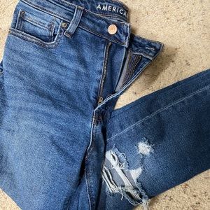 American Eagle high waisted mom jeans